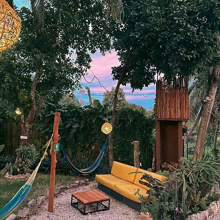 El Buho Bacalar Eco-Cabanas Hostal Luaran gambar