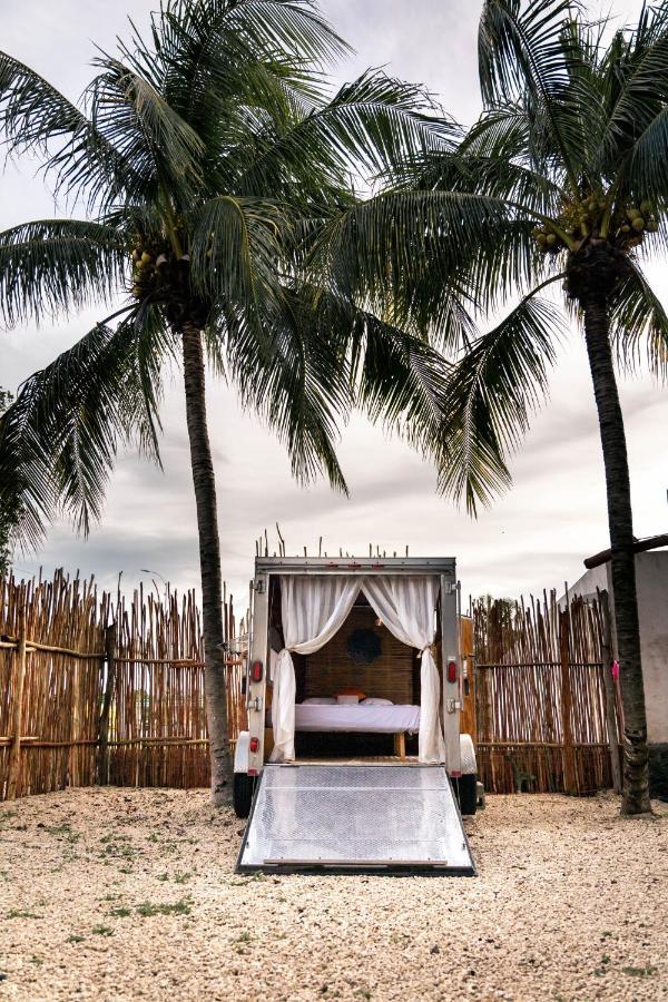 El Buho Bacalar Eco-Cabanas Hostal Luaran gambar