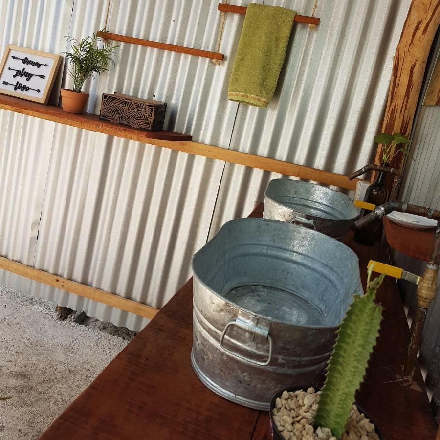 El Buho Bacalar Eco-Cabanas Hostal Luaran gambar