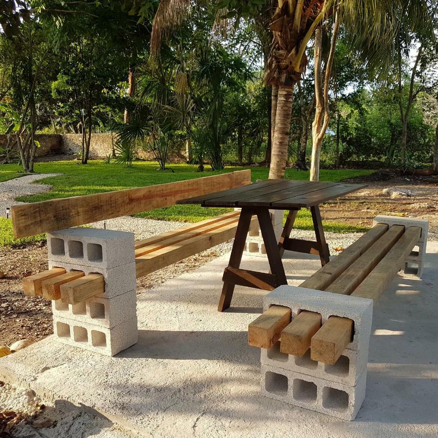 El Buho Bacalar Eco-Cabanas Hostal Luaran gambar