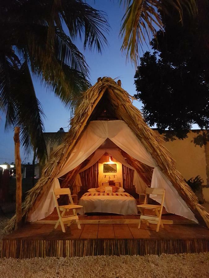 El Buho Bacalar Eco-Cabanas Hostal Luaran gambar