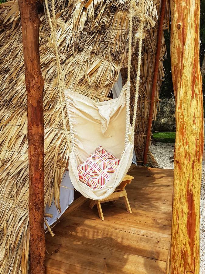 El Buho Bacalar Eco-Cabanas Hostal Luaran gambar
