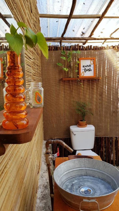El Buho Bacalar Eco-Cabanas Hostal Luaran gambar
